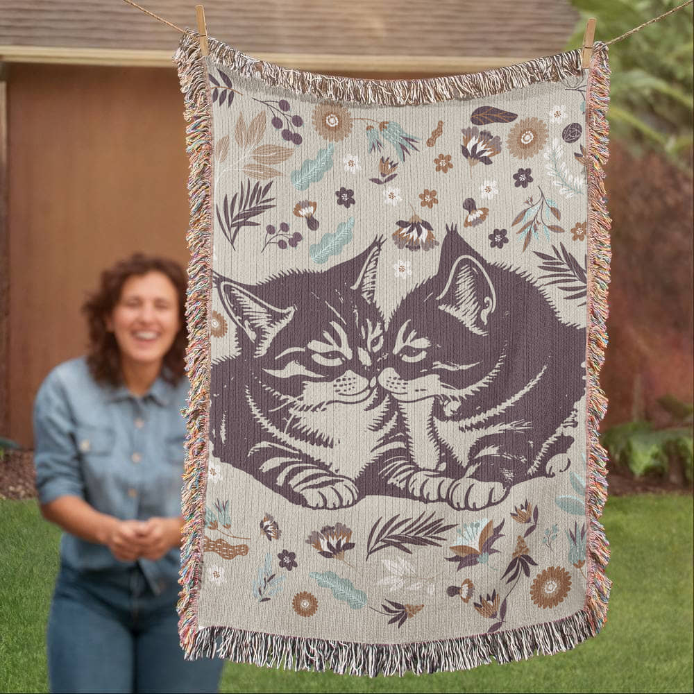 Snuggling Kitties - Woven Blanket